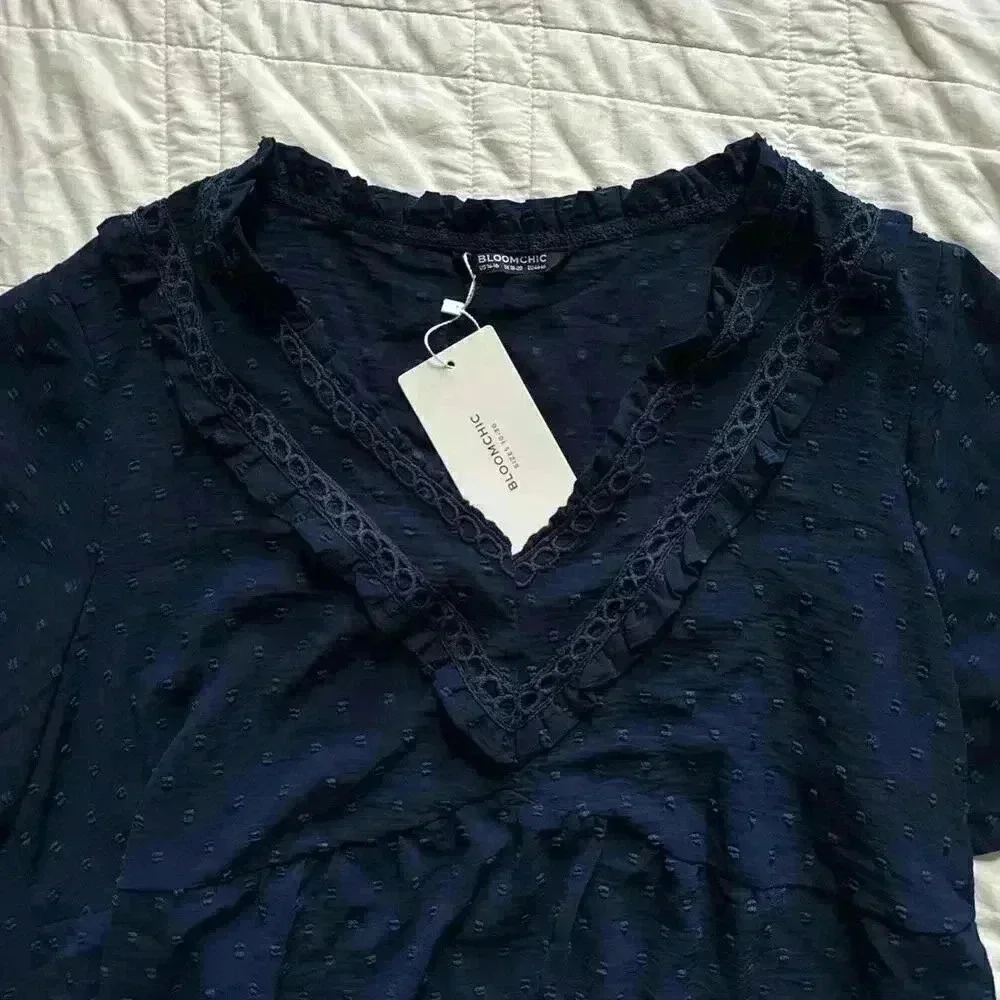 Scandinavian ruffle top navy blue Swiss dot v-neck bloomchic women’s XL classic - Picture 3 of 8